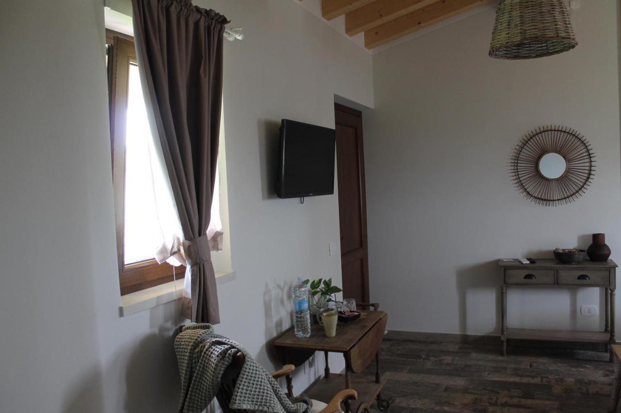 Agriturismo B&B Le Casette Sul Garda Cavaion Veronese Eksteriør billede